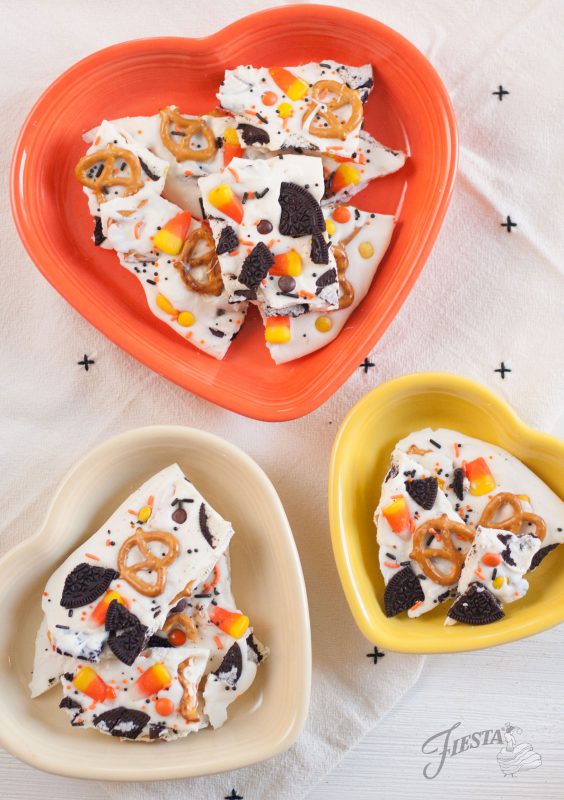 fiesta-dinnerware-heart-bowl-halloween-candy-bark-recipe-7