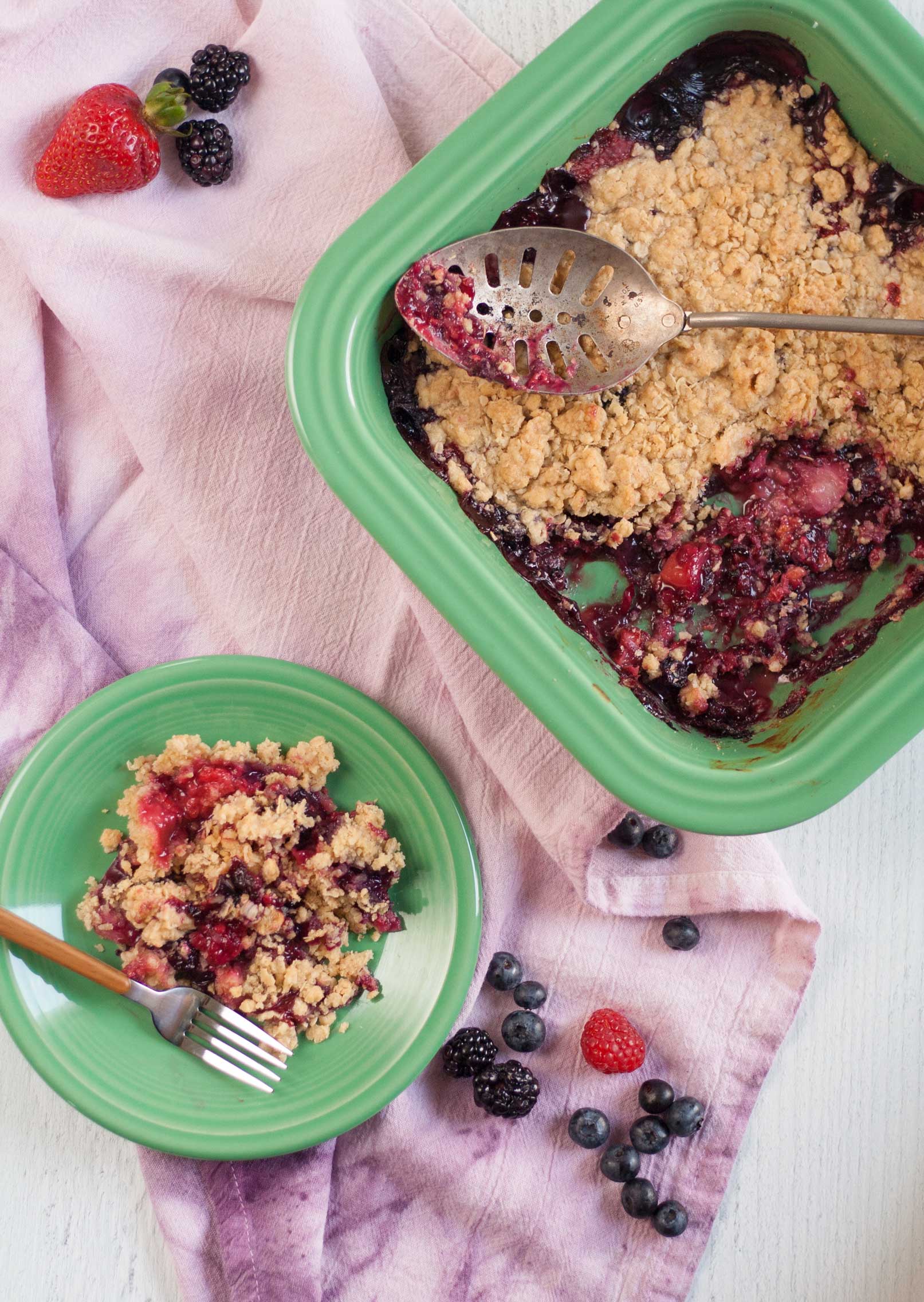 mixed berry crumble recipe fiesta meadow baker